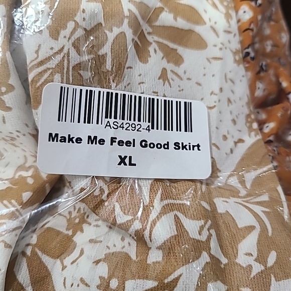 NEW Hailey & Co Women's Make Me Feel Good Floral Maxi Skirt Cream/Yellow Sz XL - Picture 9 of 9